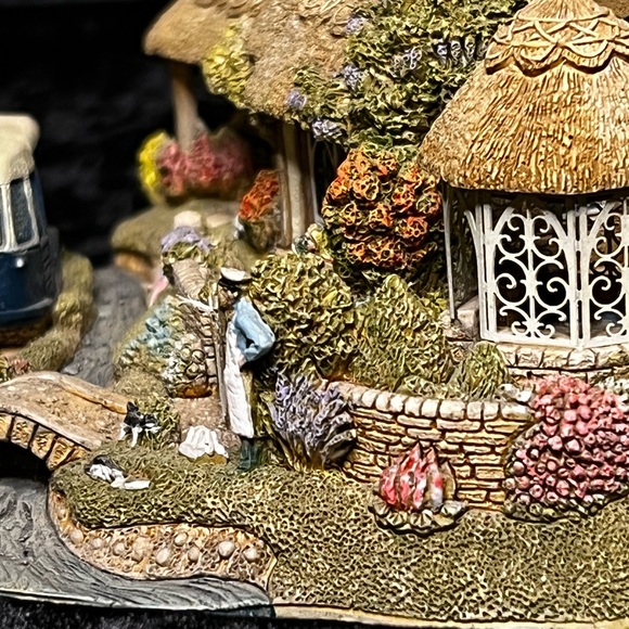 Lilliput Lane -Two Pints Please - Collectors Club - Picture 13 of 16